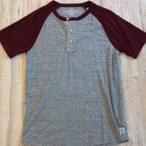 American Eagle men’s shirt